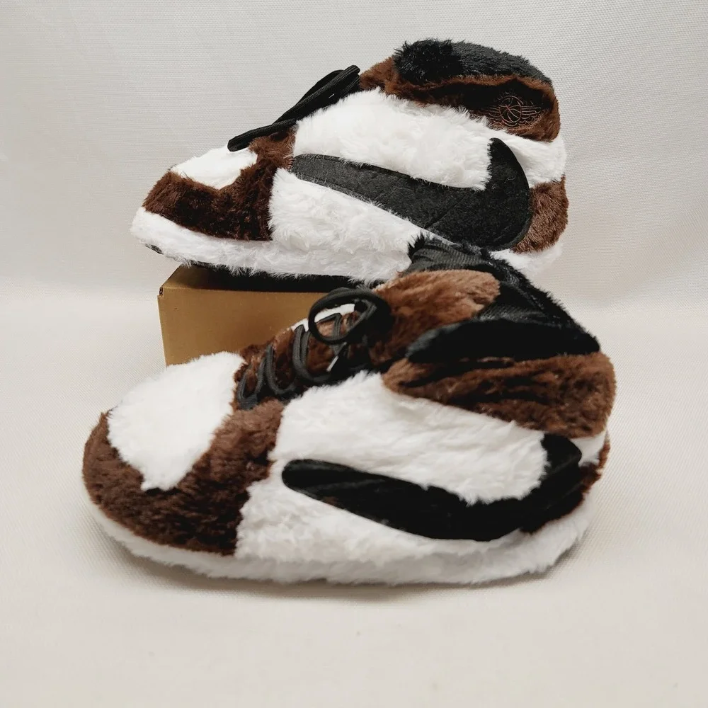 Nike‎ Air Jordan 1 Mocha Style Comfy Unisex Plush Slippers One Size Fits Most